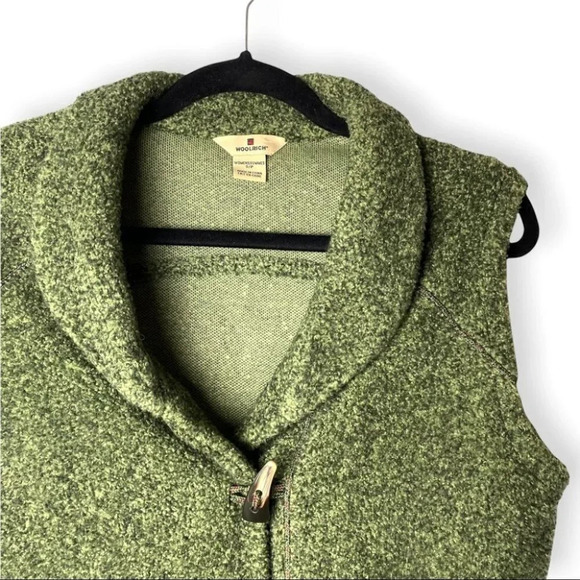 Woolrich Green Vest  with Tooth Hooks - Picture 4 of 9